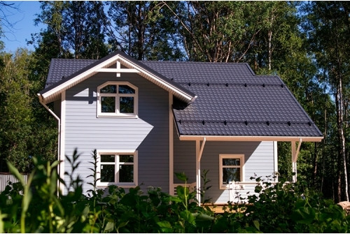 Металлочерепица классик Grand Line 0,5 GreenCoat Pural BT, matt RR 21 светло-серый (RAL 7040 серое окно) - фото - 1